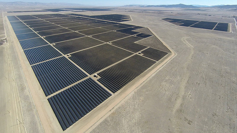 Illustration for article titled The Largest Solar Plant In The World Is Now Operational